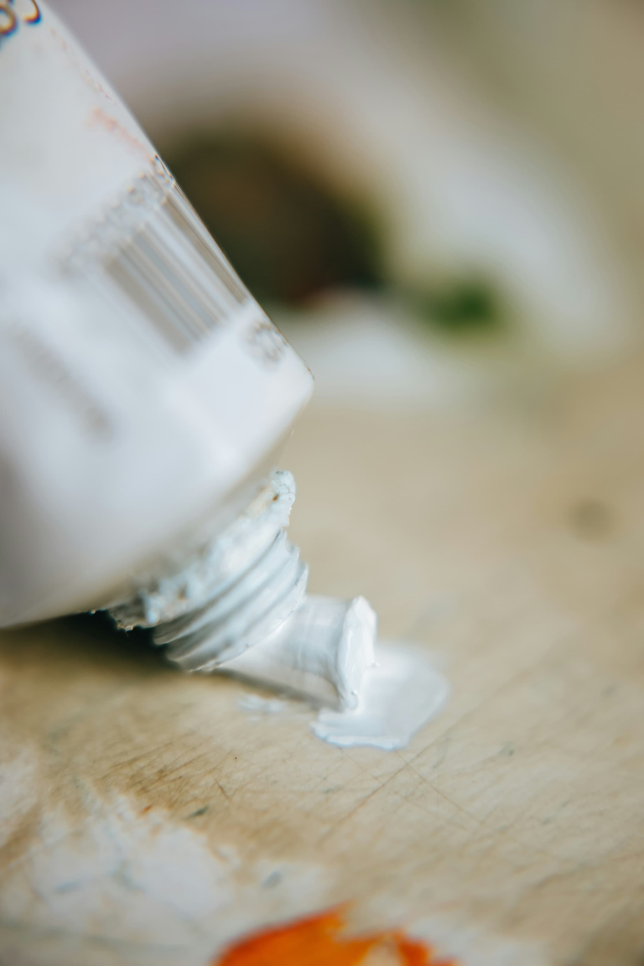 මැලියම් සහ සීලන්ට්: TSCA සමාලෝචන බැක්ලොග් සහ එම්ඩීඅයි සැපයුම් ප්රතිසාධන කාලරාමුව